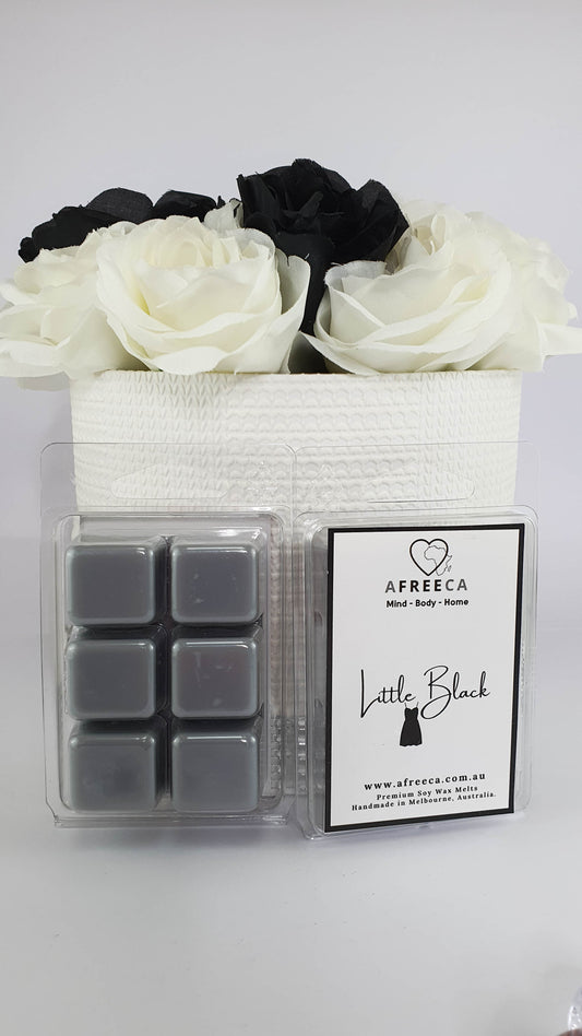 CLAMSHELL Soy Wax Melt - Little Black Dress